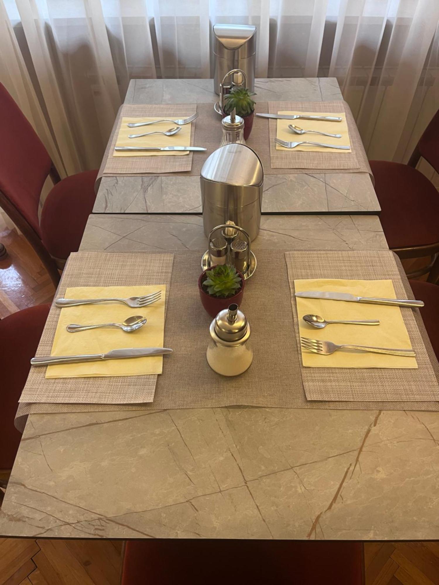 Bed & Breakfast Baron Gautsch 3*